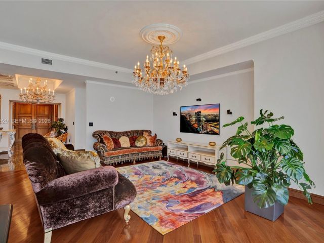 Apartment for rent  Unit #701 - photo 7523766