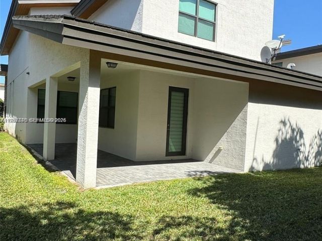 Home for rent at 10376 NW 76th Ter - photo 7486441