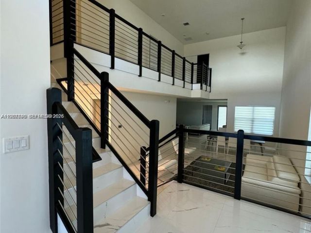 Home for rent at 10376 NW 76th Ter - photo 7486442