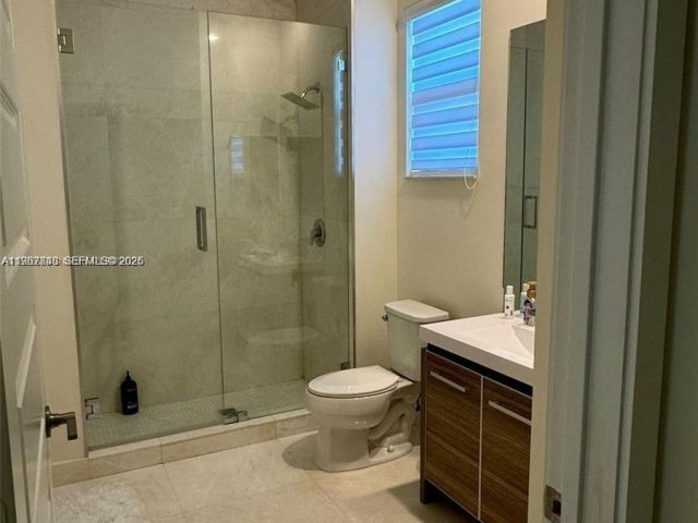 Home for rent at 10376 NW 76th Ter - photo 7486455