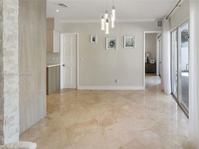 Home for rent at 2031 NE 14th Ct - photo 7483265