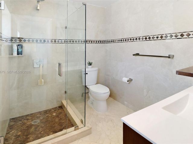 Home for rent at 2031 NE 14th Ct - photo 7483271