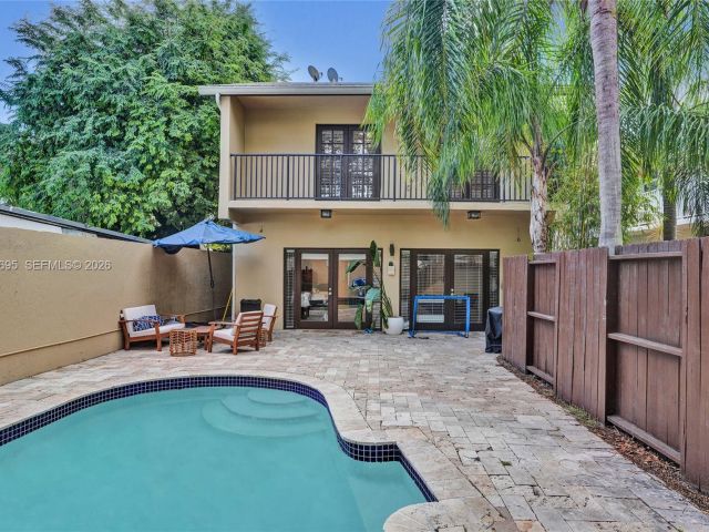 Home for rent at 3087 Shipping Ave - photo 7450002