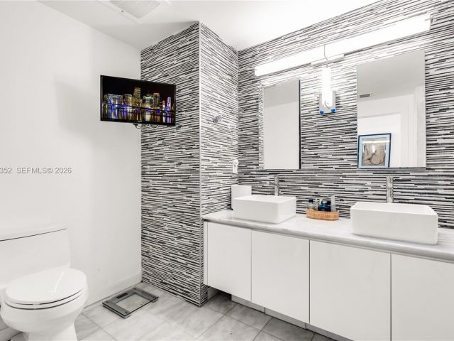 Apartment for sale  Unit #1412 - photo 7491517