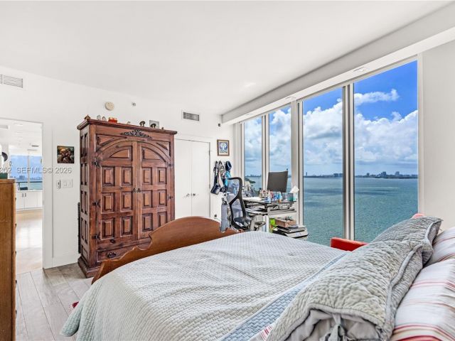 Apartment for sale  Unit #1412 - photo 7491520