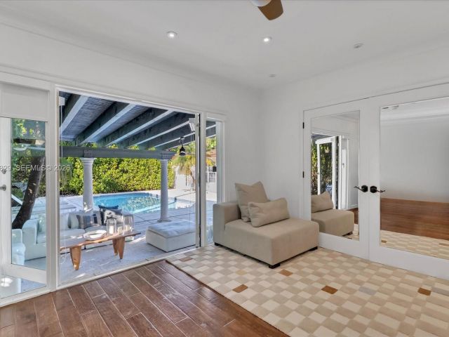 Home for sale at 1161 Sunset Dr - photo 7471101