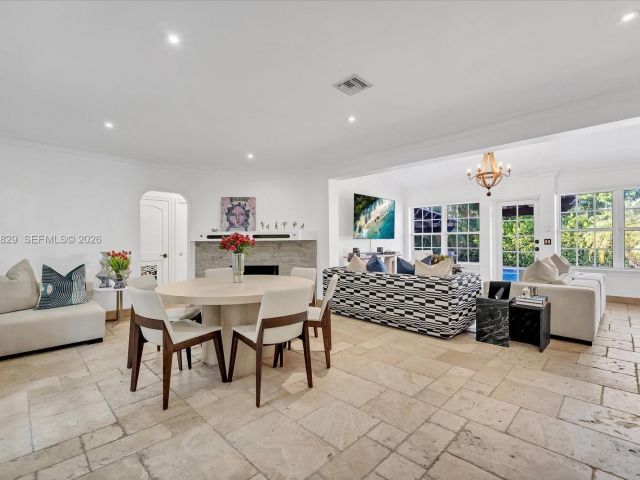 Home for sale at 1161 Sunset Dr - photo 7471105