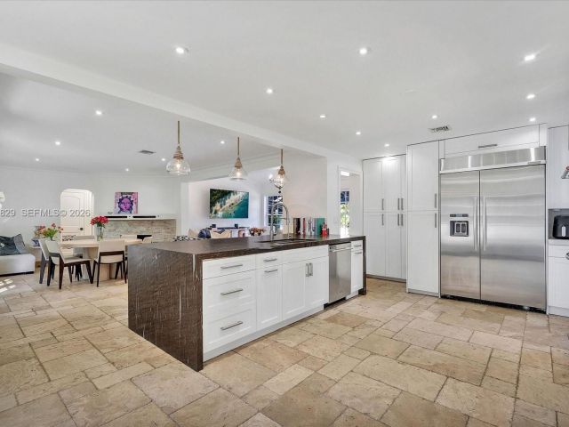 Home for sale at 1161 Sunset Dr - photo 7471106