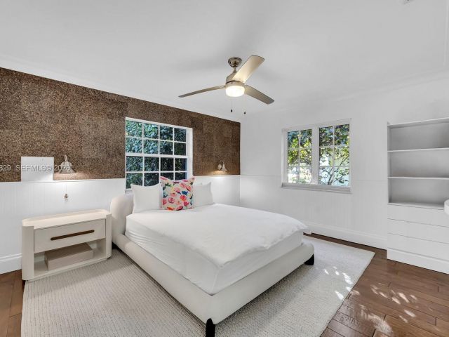 Home for sale at 1161 Sunset Dr - photo 7471107