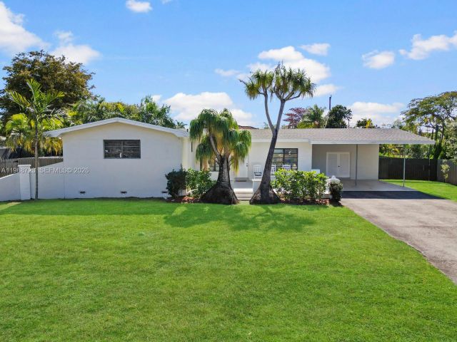 Home for rent at 9320 SW 125th Ter - photo 7449954