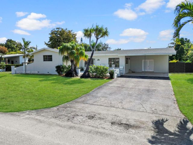 Home for rent at 9320 SW 125th Ter - photo 7449955