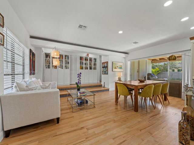 Home for rent at 9320 SW 125th Ter - photo 7449957