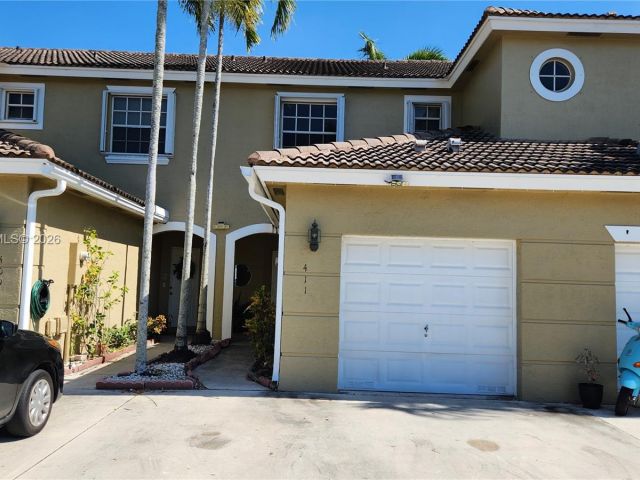 Home for rent at 411 SW 120th Ave 411 - photo 7455880