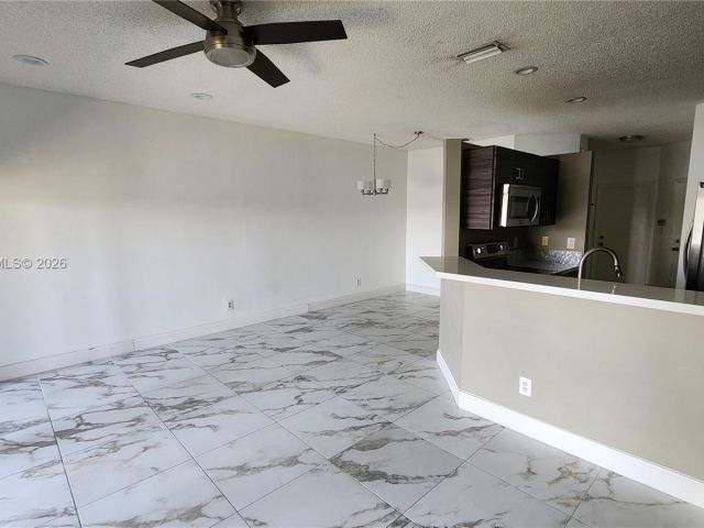 Home for rent at 411 SW 120th Ave 411 - photo 7455885