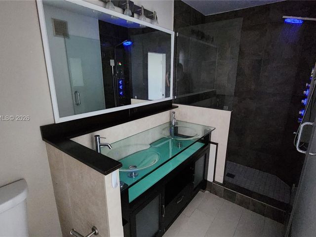 Home for rent at 411 SW 120th Ave 411 - photo 7455893