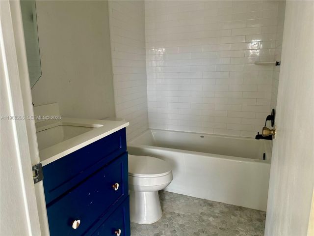 Home for rent at 411 SW 120th Ave 411 - photo 7455894