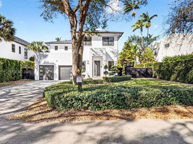 Home for sale at 7500 SW 55th Ave - photo 7514858