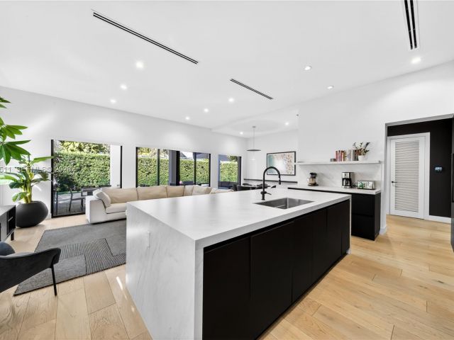 Home for sale at 7500 SW 55th Ave - photo 7514871