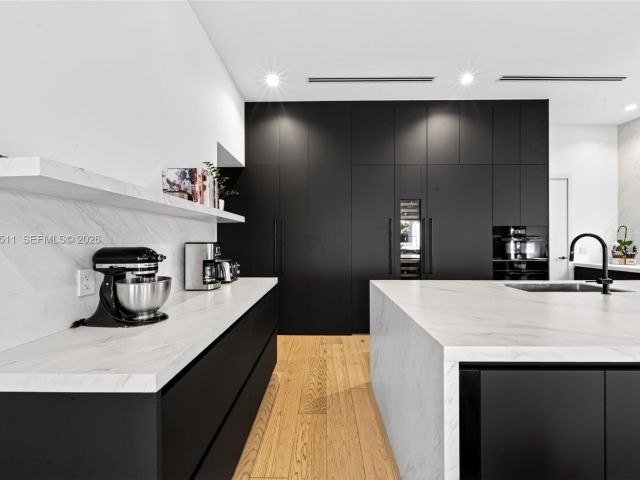 Home for sale at 7500 SW 55th Ave - photo 7514873