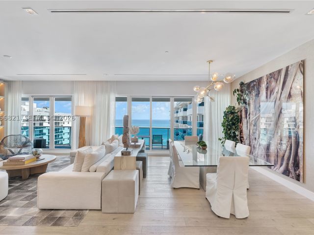 3-bedroom condo for sale in Miami Beach - 102 24th St PH-1612 - MondialRealty