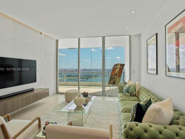 Apartment for sale  Unit #4307 - photo 7467255