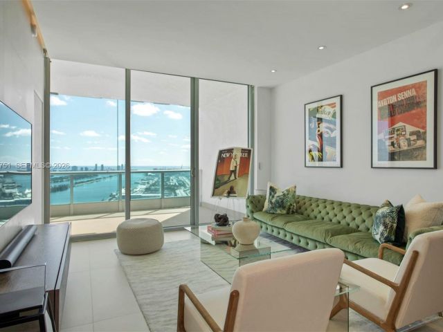 Apartment for sale  Unit #4307 - photo 7467256