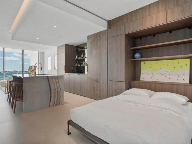 Apartment for sale  Unit #4307 - photo 7467260