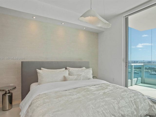 Apartment for sale  Unit #4307 - photo 7467265