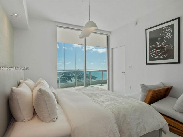 Apartment for sale  Unit #4307 - photo 7467266