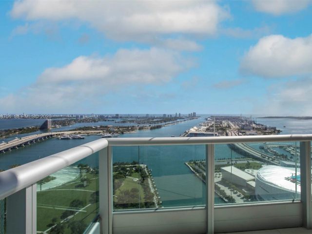 Apartment for sale  Unit #4307 - photo 7467269