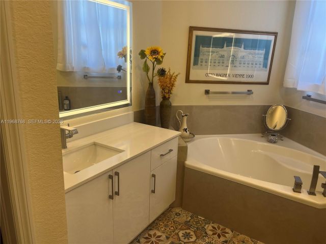 Home for sale at 7469 NW 112th Pl - photo 7486276