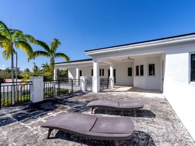 7-bedroom home for sale in Coral Gables - 12755 SW 57th Ave - MondialRealty