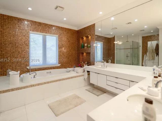 7-bedroom home for sale in Coral Gables - 12755 SW 57th Ave - MondialRealty