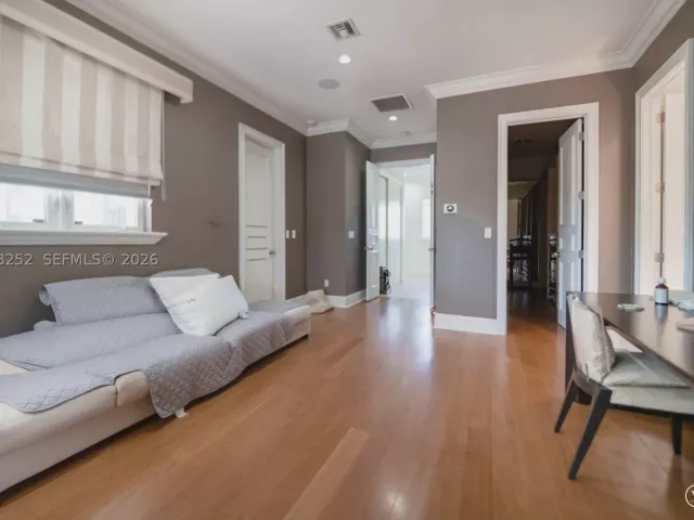 7-bedroom home for sale in Coral Gables - 12755 SW 57th Ave - MondialRealty
