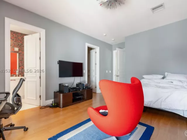 7-bedroom home for sale in Coral Gables - 12755 SW 57th Ave - MondialRealty