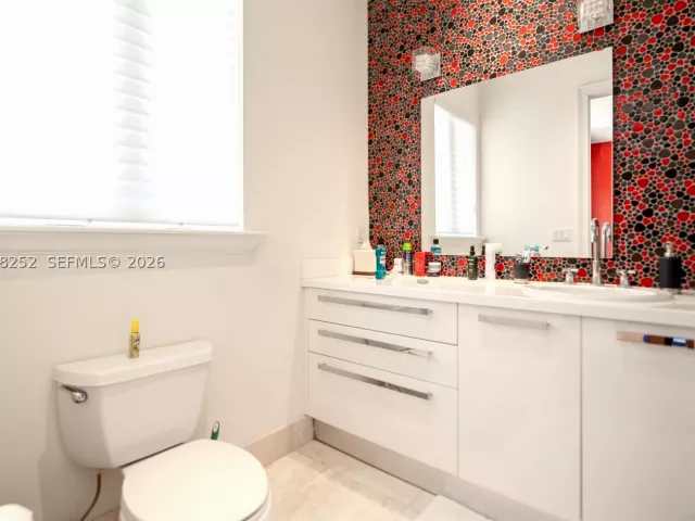 7-bedroom home for sale in Coral Gables - 12755 SW 57th Ave - MondialRealty