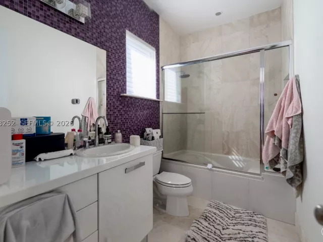 7-bedroom home for sale in Coral Gables - 12755 SW 57th Ave - MondialRealty