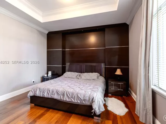 7-bedroom home for sale in Coral Gables - 12755 SW 57th Ave - MondialRealty