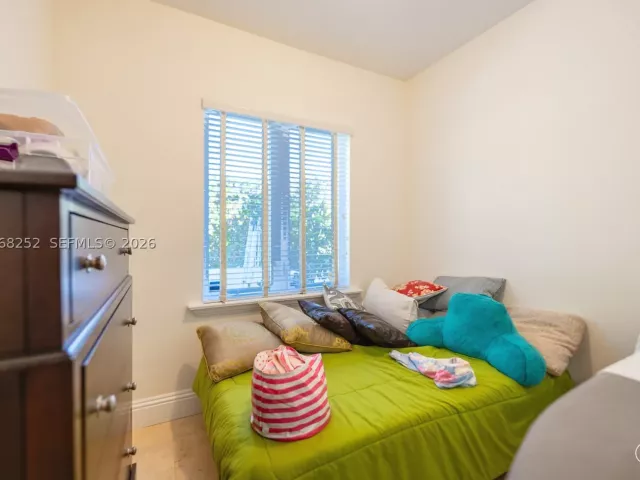7-bedroom home for sale in Coral Gables - 12755 SW 57th Ave - MondialRealty