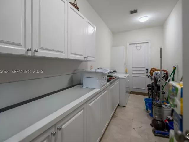 7-bedroom home for sale in Coral Gables - 12755 SW 57th Ave - MondialRealty