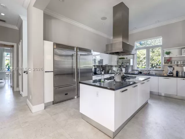 7-bedroom home for sale in Coral Gables - 12755 SW 57th Ave - MondialRealty