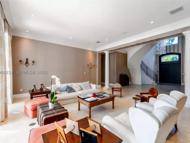 7-bedroom home for sale in Coral Gables - 12755 SW 57th Ave - MondialRealty