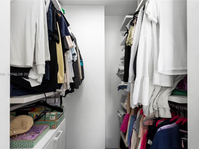 Apartment for sale  Unit #3310 - photo 7452717