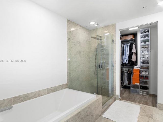 Apartment for sale  Unit #3310 - photo 7452720