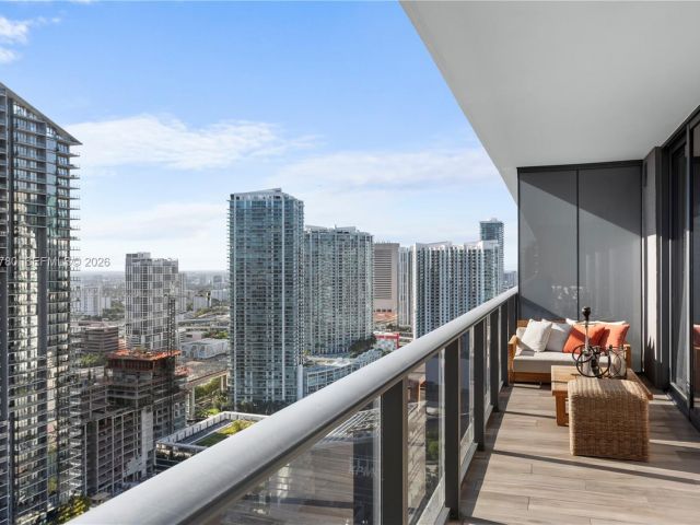 Apartment for sale  Unit #3310 - photo 7452723