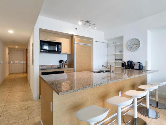 Apartment for rent  Unit #2409 - photo 7499851