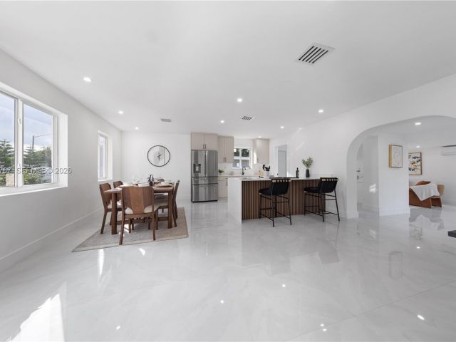 Home for sale at 651 NW 9th St - photo 7498852