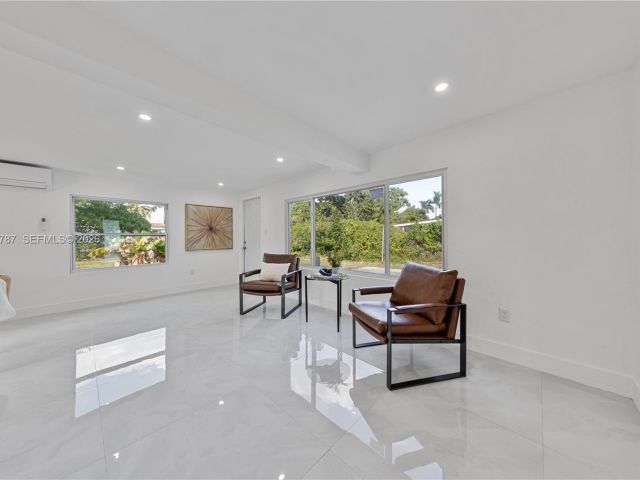 Home for sale at 651 NW 9th St - photo 7498860