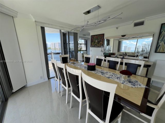 Apartment for sale  Unit #1215 - photo 7504128