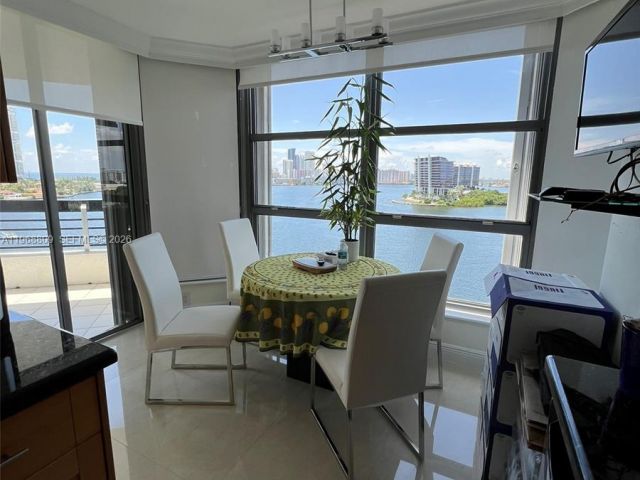 Apartment for sale  Unit #1215 - photo 7504129